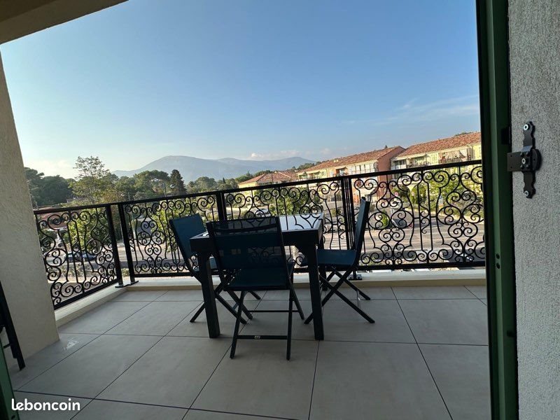 Appartement à louer, 43m², Roquefort-les-Pins