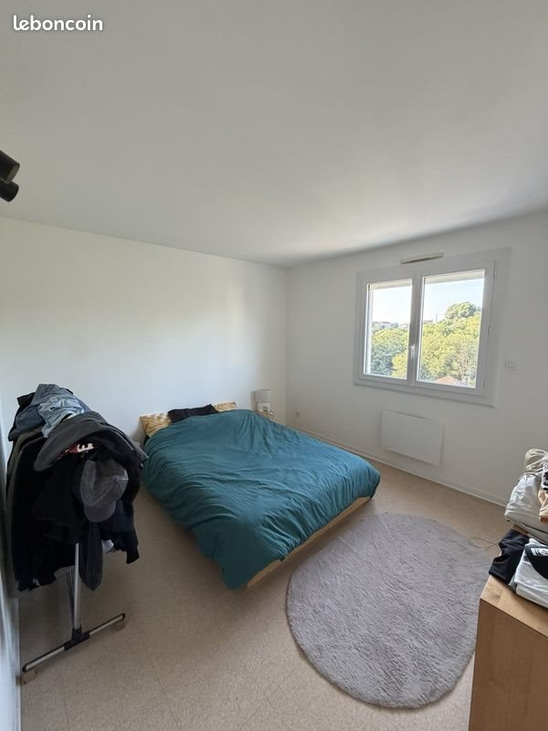 Appartement à louer, 81m², Aubenas