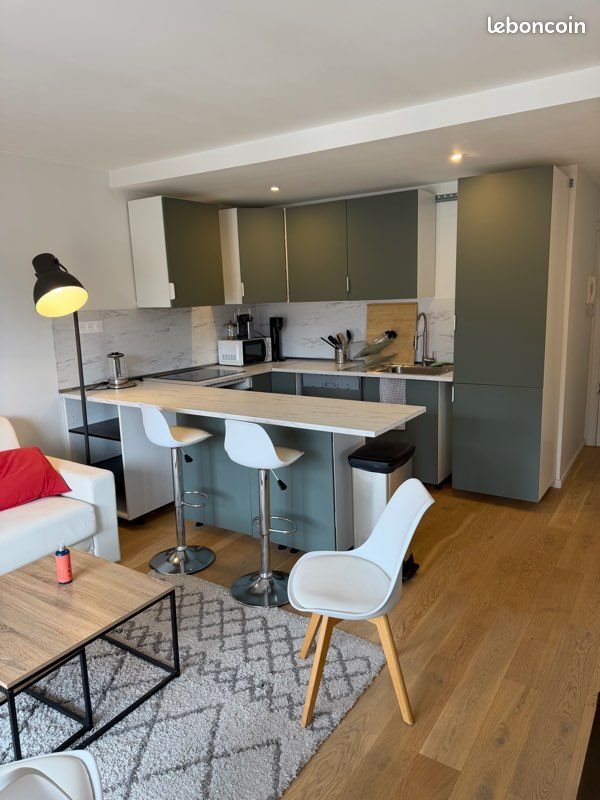 Appartement à louer, 39m², Courbevoie