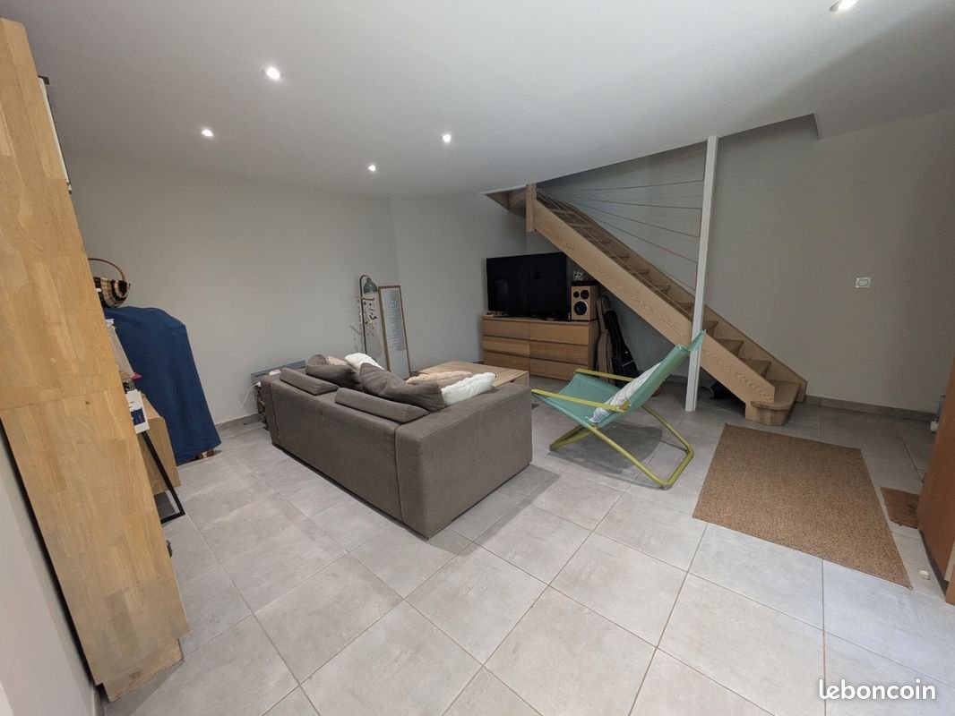 Maison à louer, 79m², La Cavalerie