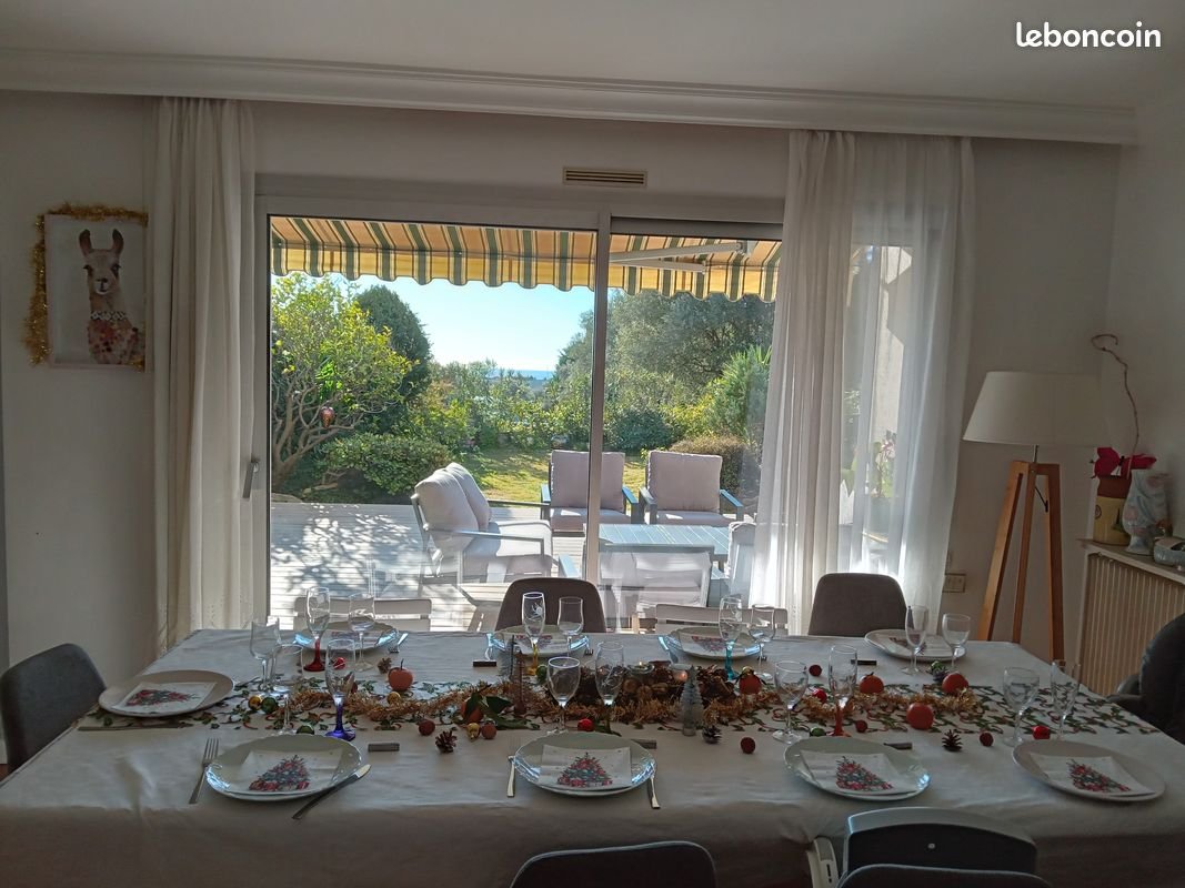 Appartement à louer, 68m², Antibes
