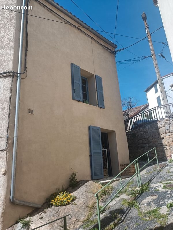 Maison à vendre, 85m², Feuilla