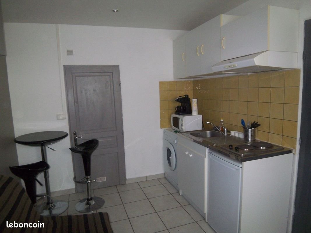 Appartement à louer, 14m², La Crau