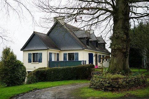 Maison à louer, 150m², Plouguenast