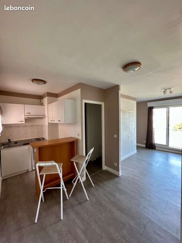 Appartement à louer, 26m², La Couronne