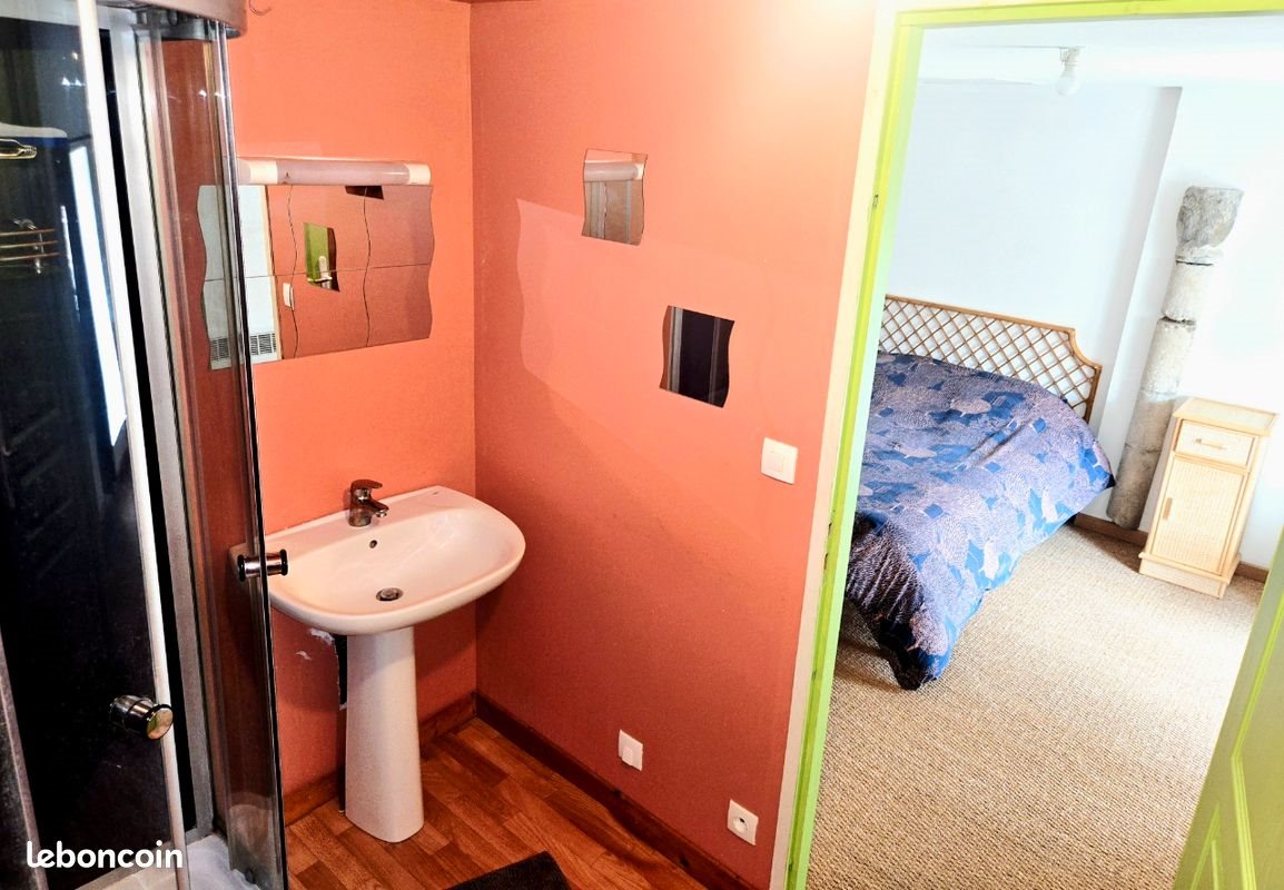 Maison à louer, 50m², Bouresse