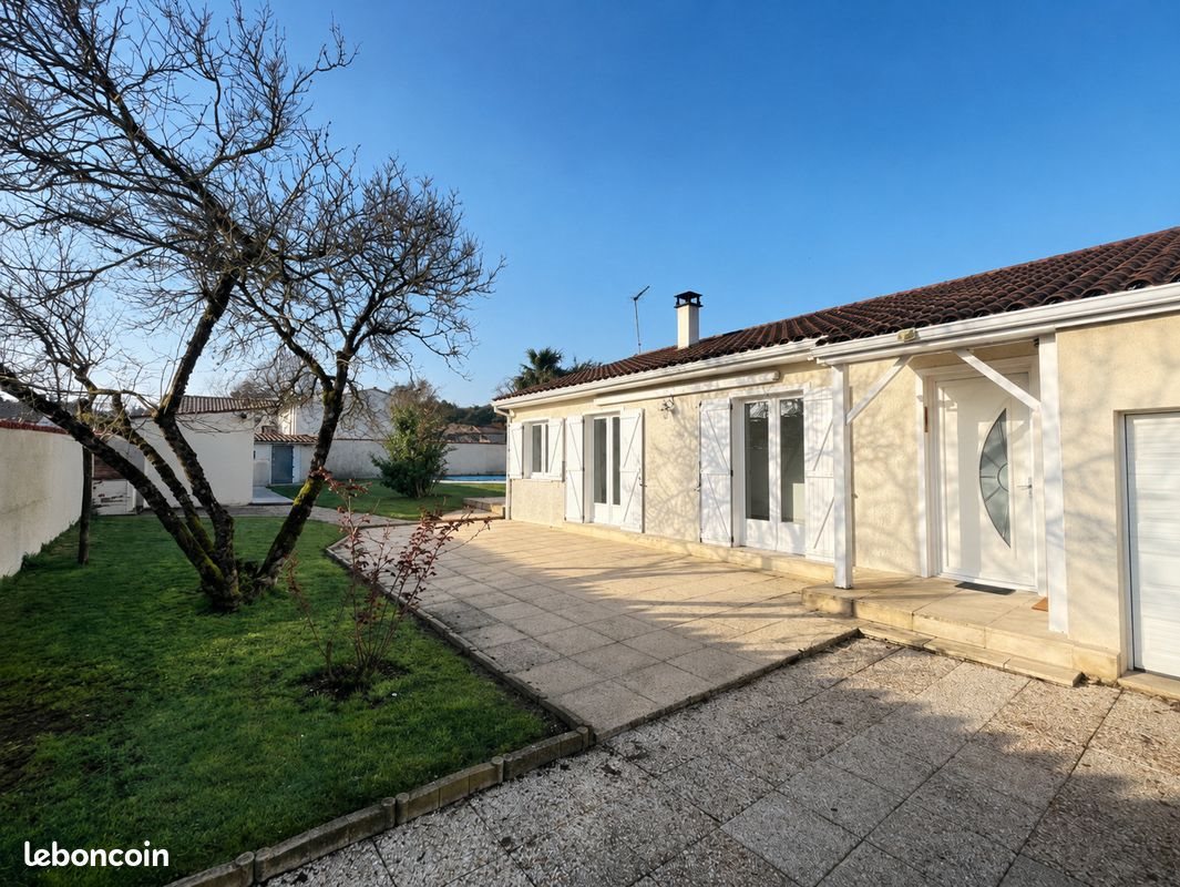 Maison à louer, 112m², Genté