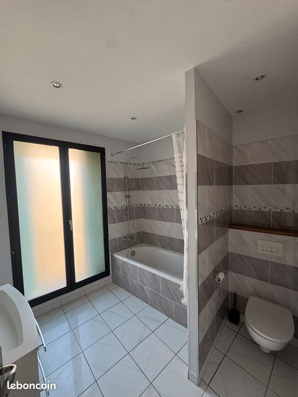Maison à louer, 81m², Saint-Gilles