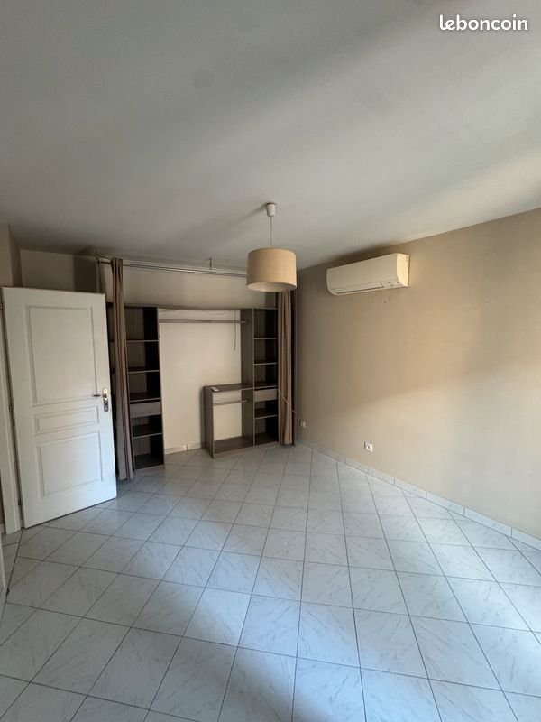 Maison à louer, 81m², Saint-Gilles