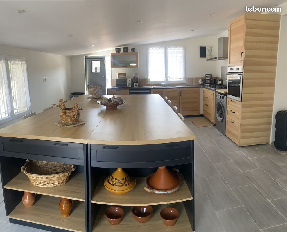 Maison à louer, 140m², Saint-Bauzille-de-Montmel