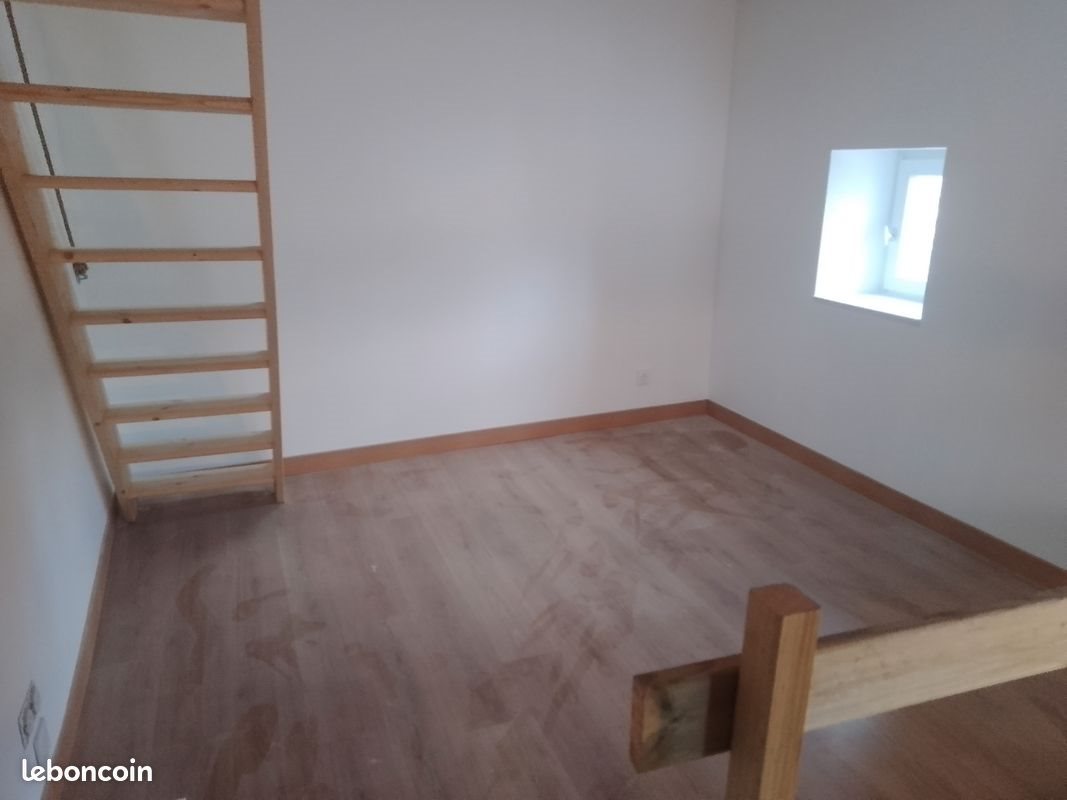 Appartement à louer, 30m², Saint-Amant-Tallende