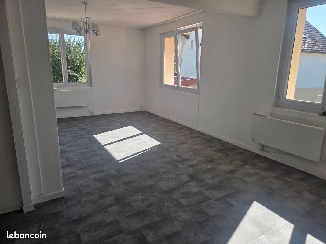 Appartement à louer, 90m², Pontarlier