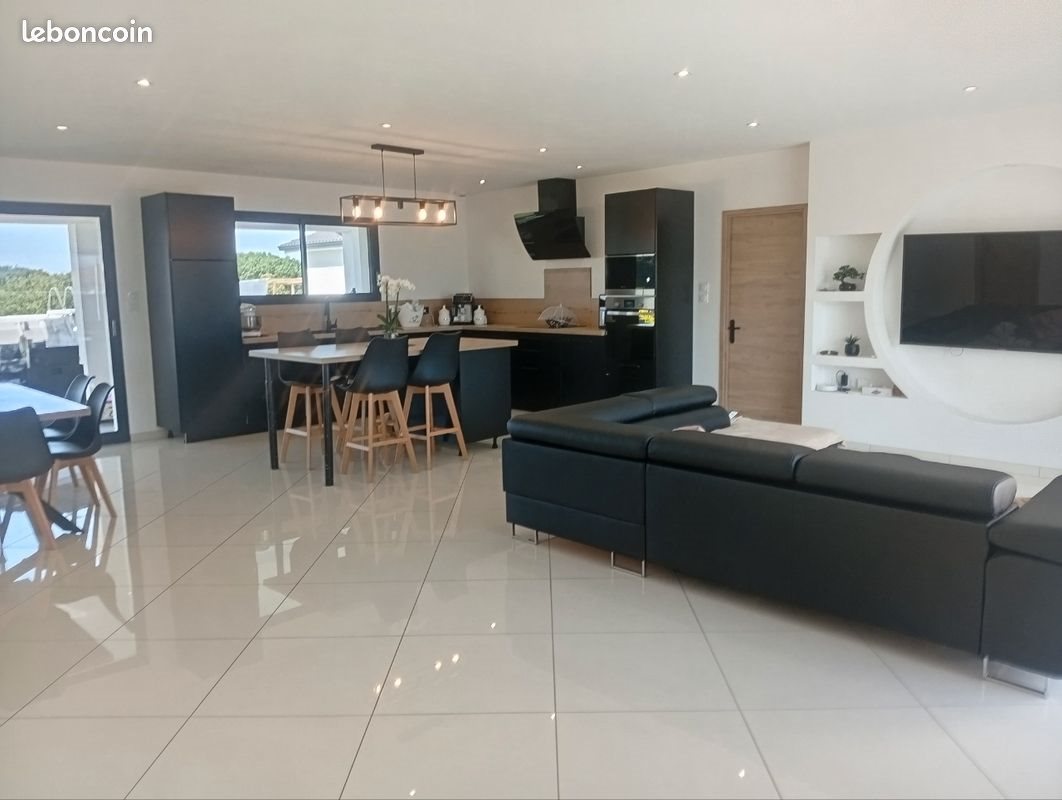 Maison à vendre, 135m², Villeneuve-de-Rivière