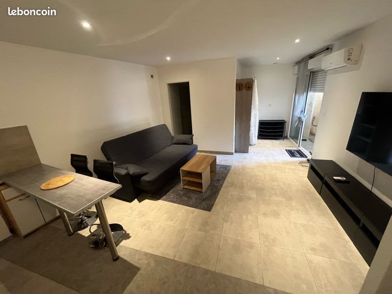 Appartement à louer, 35m², Générac