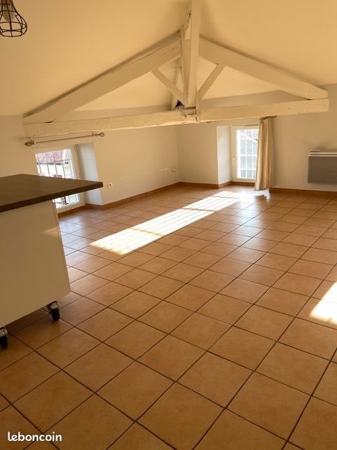 Appartement à louer, 59m², Septfonds