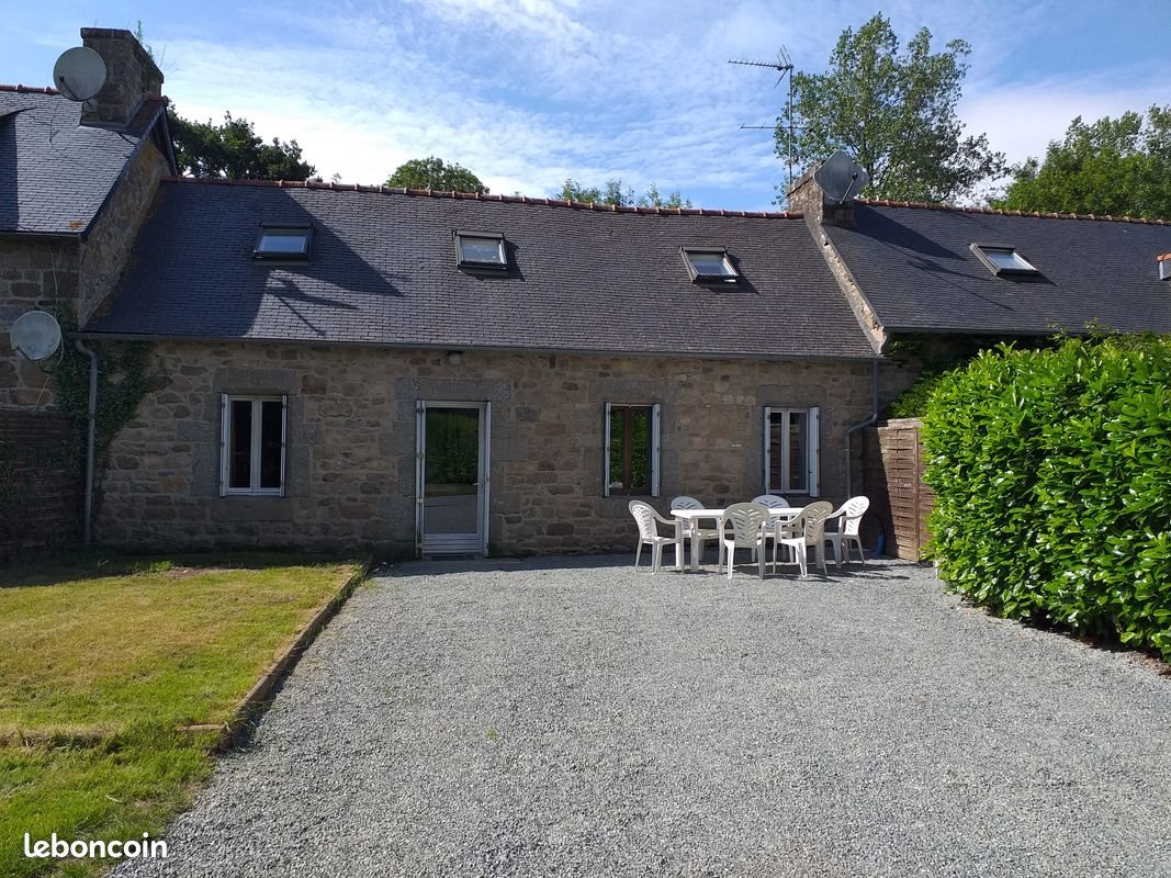 Maison à louer, 90m², Bégard