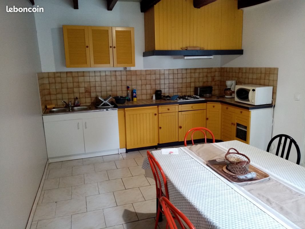 Maison à louer, 90m², Bégard