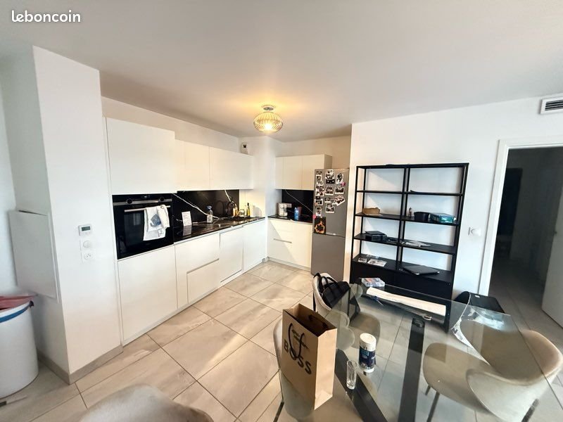 Appartement à louer, 87m², Marseille 8ème
