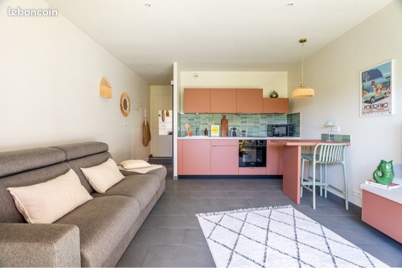 Appartement à louer, 22m², Cassis