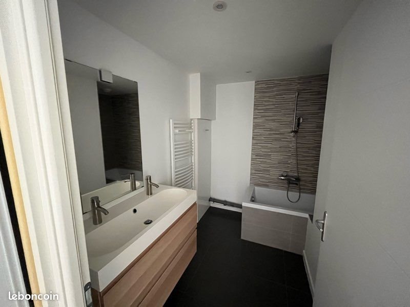 Appartement à louer, 68m², Bourogne