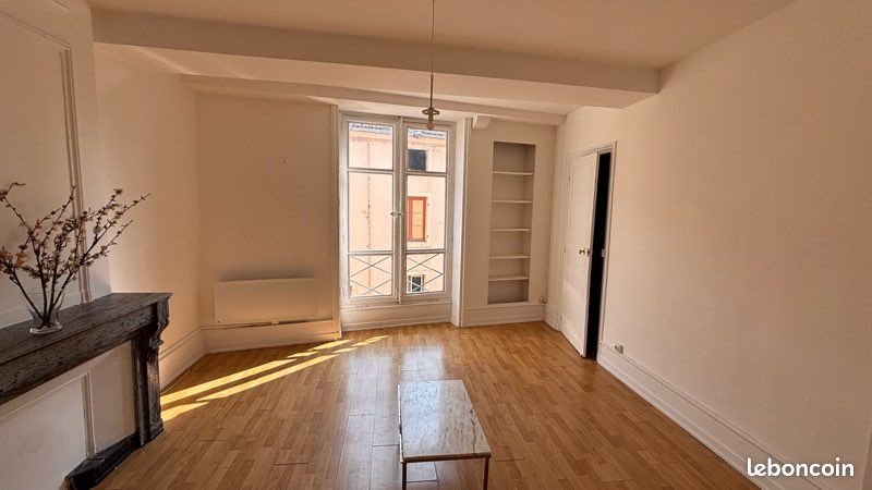 Appartement à louer, 33m², Cluny
