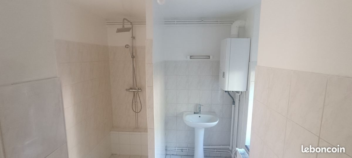 Appartement à louer, 45m², Monthermé