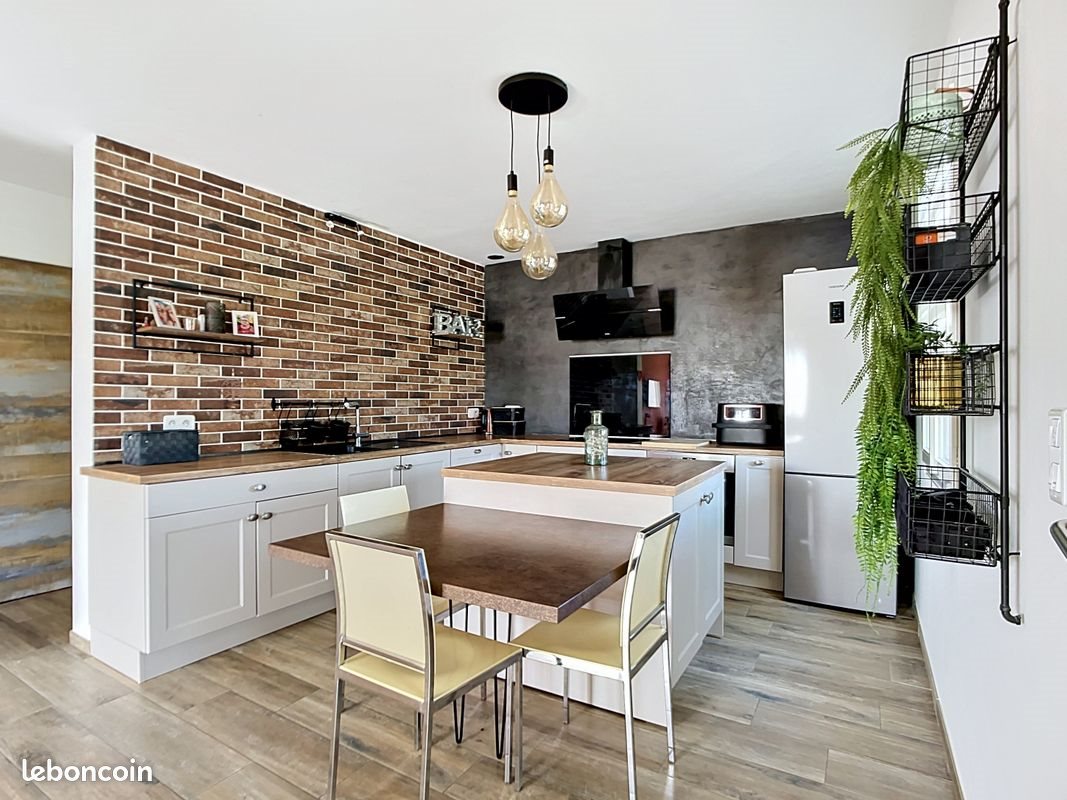 Maison à vendre, 95m², Pernes-les-Fontaines