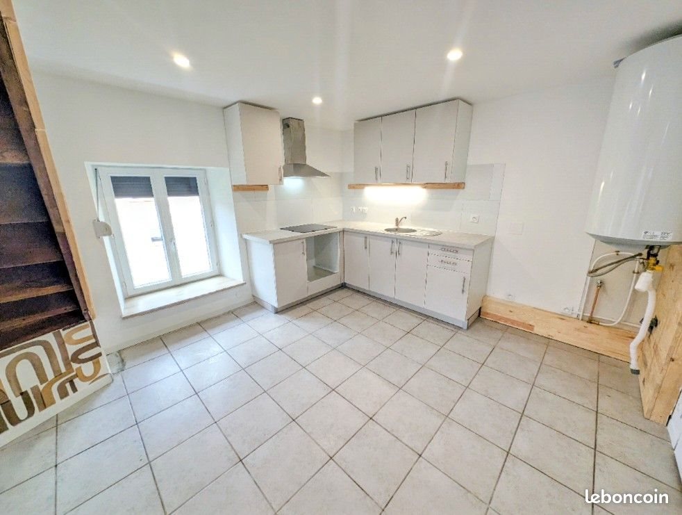 Appartement à louer, 75m², Epeugney