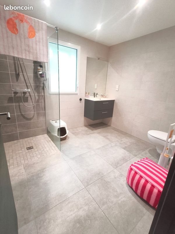 Appartement à louer, 70m², Orchamps-Vennes