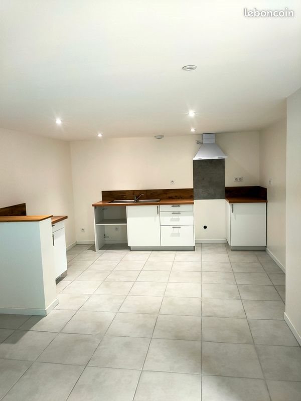 Maison à louer, 65m², Saint-Vincent-Sterlanges
