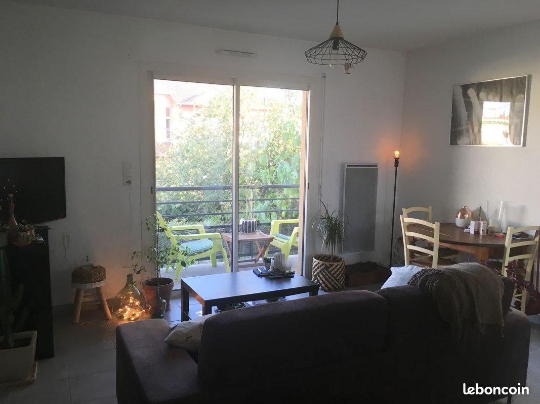 Appartement à louer, 42m², Lons