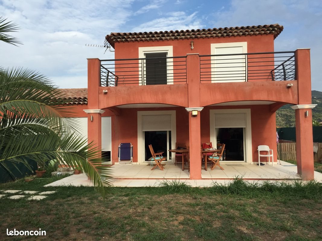 Maison à louer, 105m², Carros