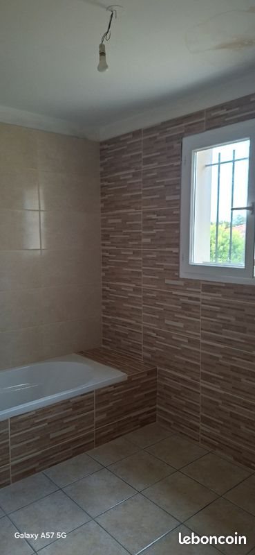 Maison à louer, 95m², Lalbenque