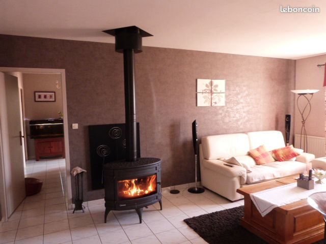 Maison à louer, 145m², Exireuil