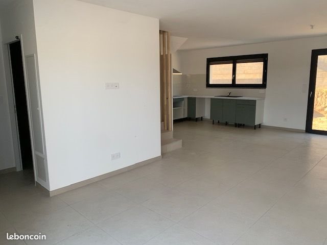 Maison à louer, 84m², Vias