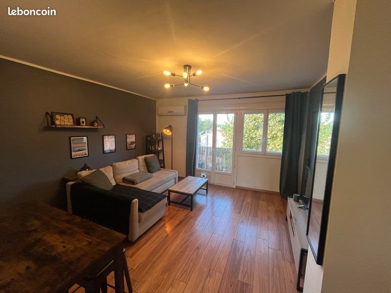 Appartement à louer, 45m², Marignane