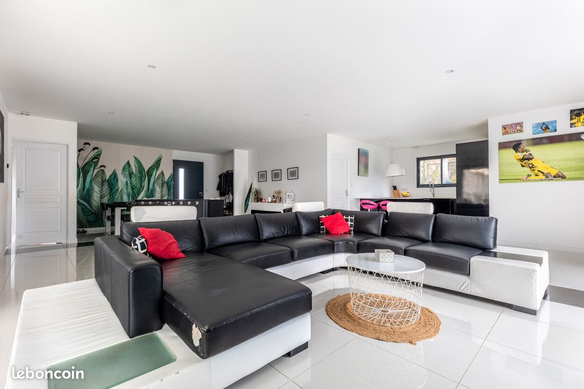 Maison à vendre, 142m², Cartelègue