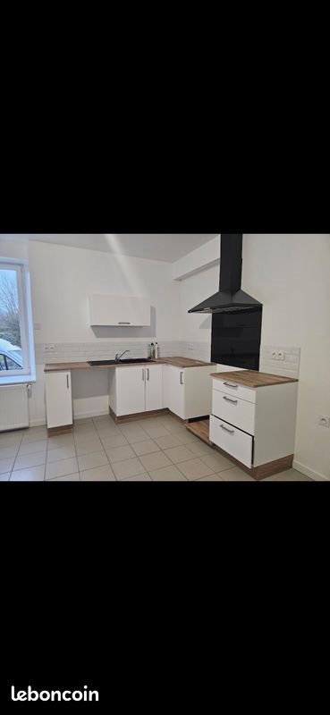 Maison à louer, 88m², Châtelaudren