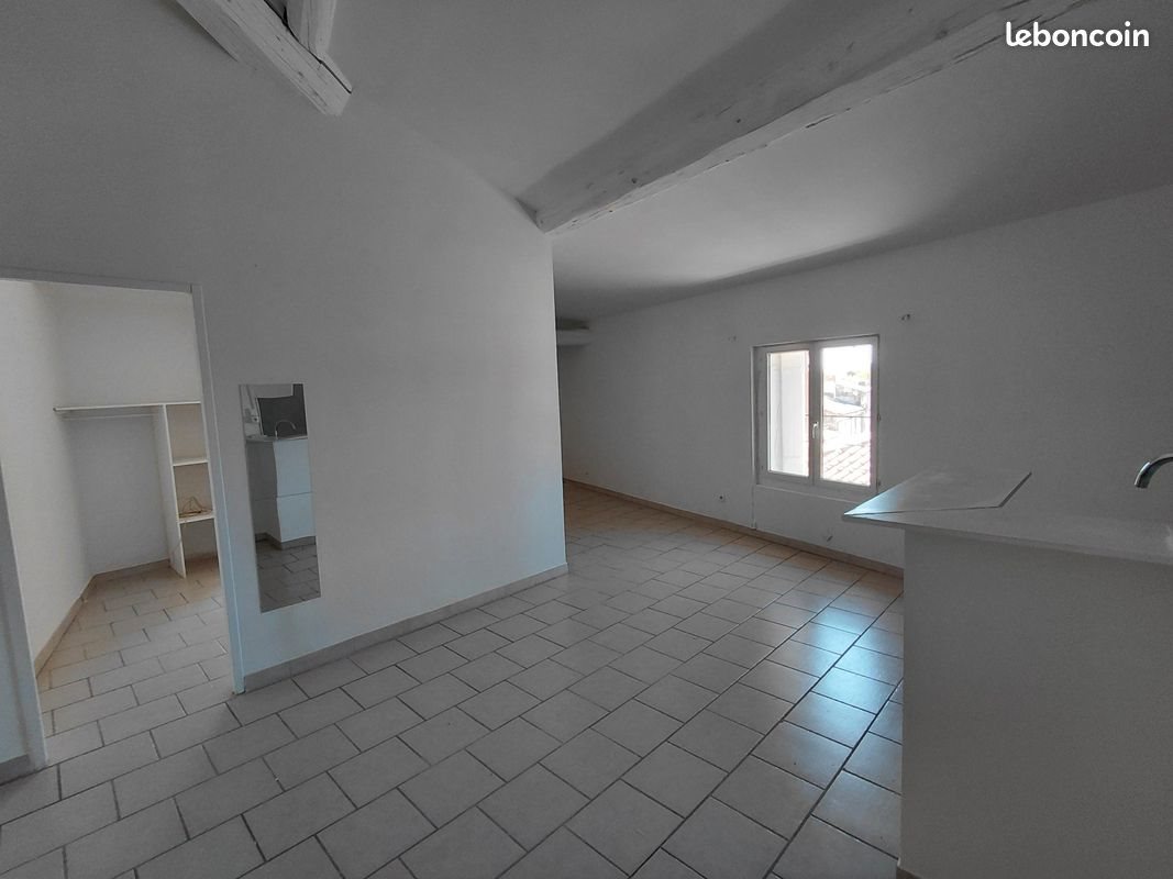 Appartement à louer, 41m², Montfrin