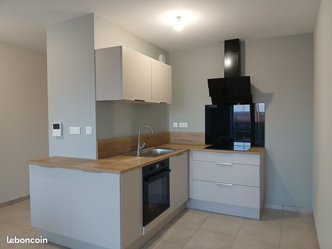 Appartement à louer, 43m², Flavin