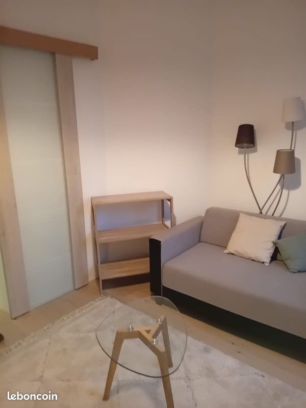 Appartement à louer, 27m², Versailles