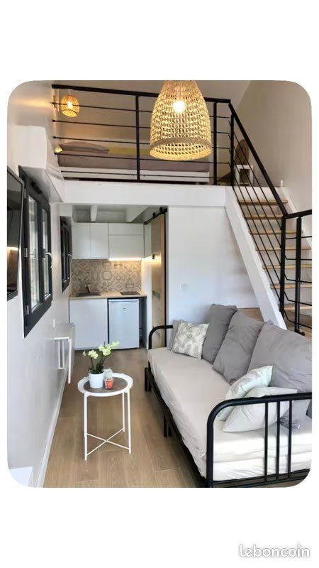 Appartement à louer, 17m², Saint-Geniès-des-Mourgues