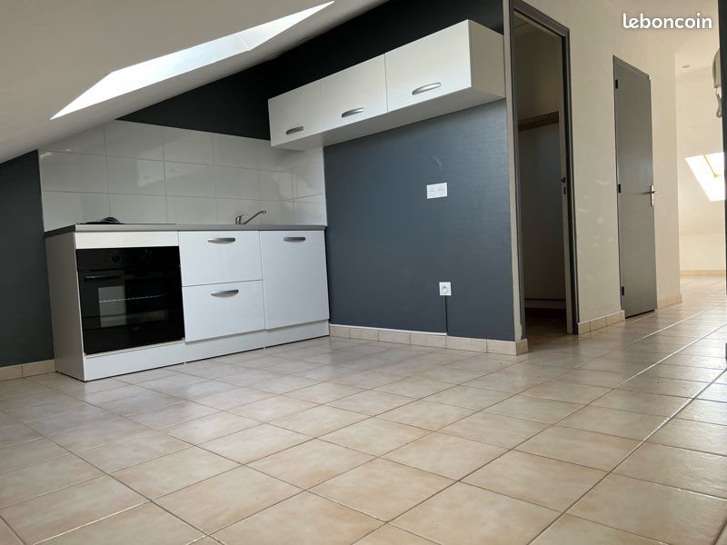 Appartement à louer, 35m², Les Ayvelles
