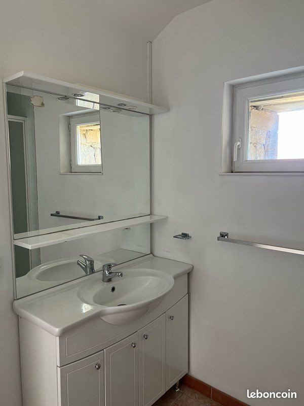 Appartement à louer, 35m², Les Ayvelles