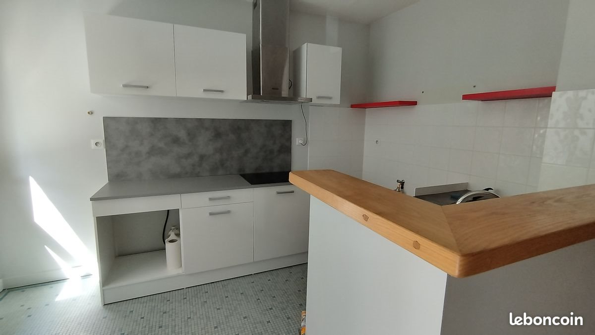 Appartement à louer, 68m², Figeac