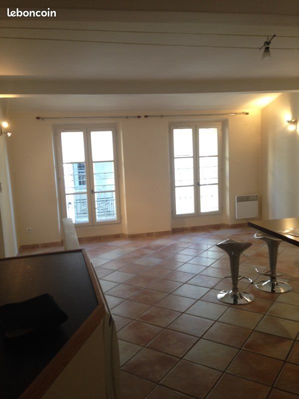 Appartement à louer, 51m², Saint-Cannat