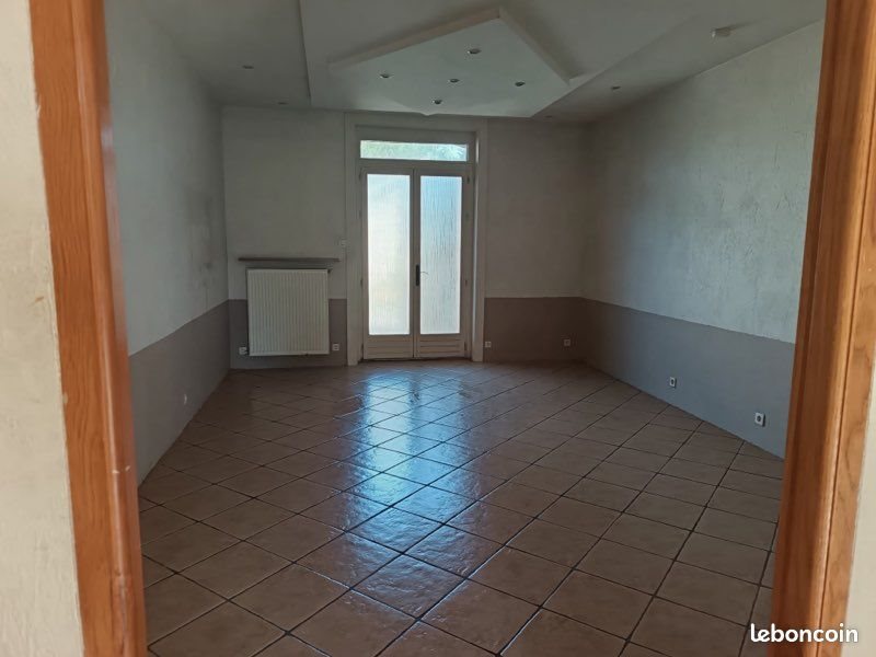 Appartement à louer, 45m², Le Chambon-Feugerolles