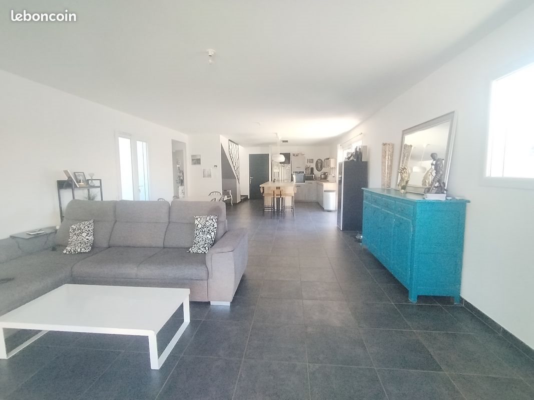 Maison à vendre, 124m², Beausemblant