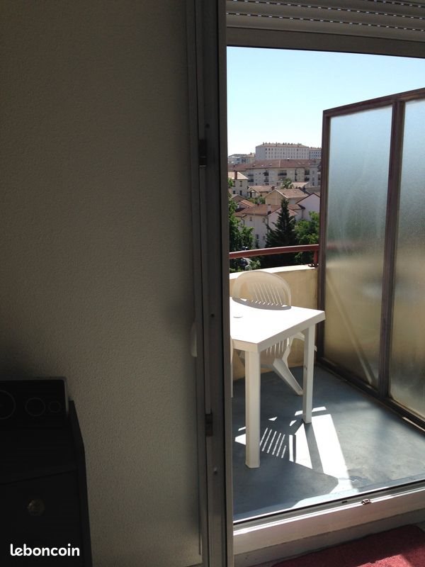 Appartement à louer, 18m², Lyon 8ème