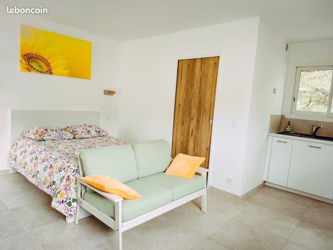 Appartement à louer, 23m², Saint-Mitre-les-Remparts